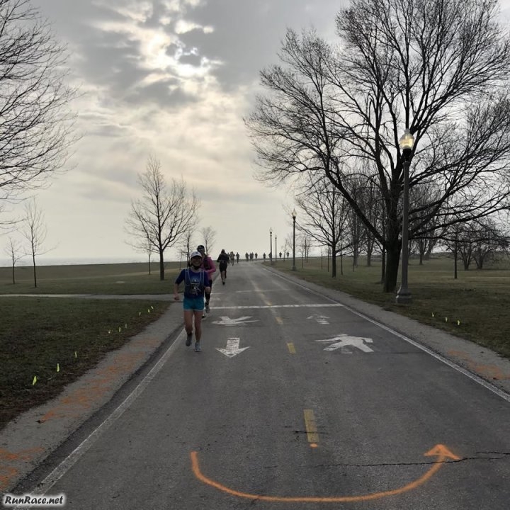 Chicago Lakefront Ultras 50K - photo: Jeff Fleitz