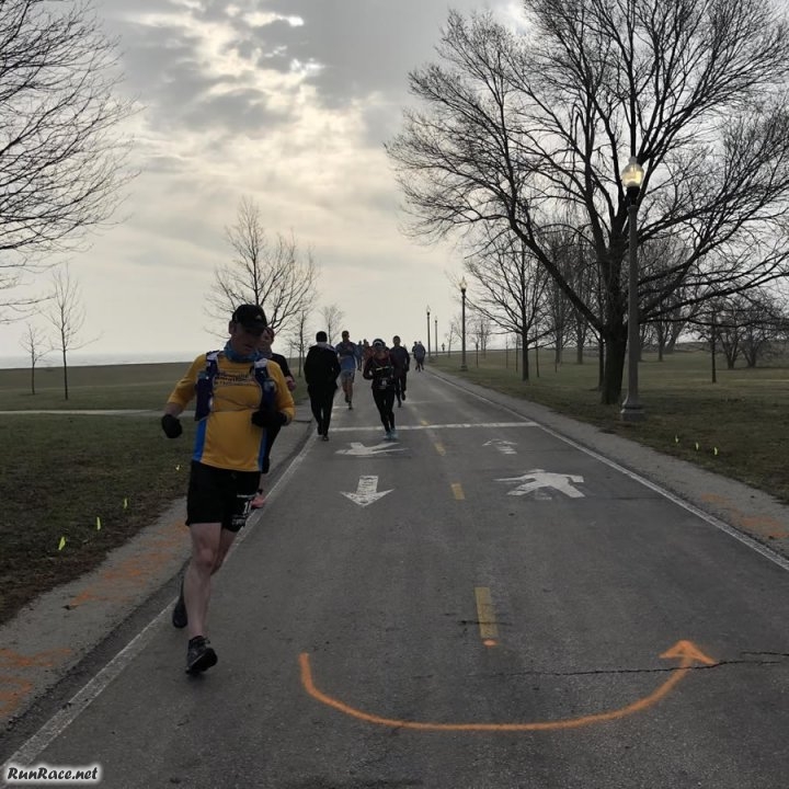 Chicago Lakefront Ultras 50K - photo: Jeff Fleitz