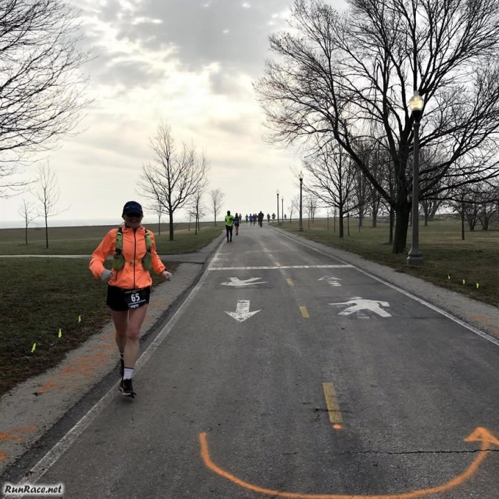 Chicago Lakefront Ultras 50K - photo: Jeff Fleitz