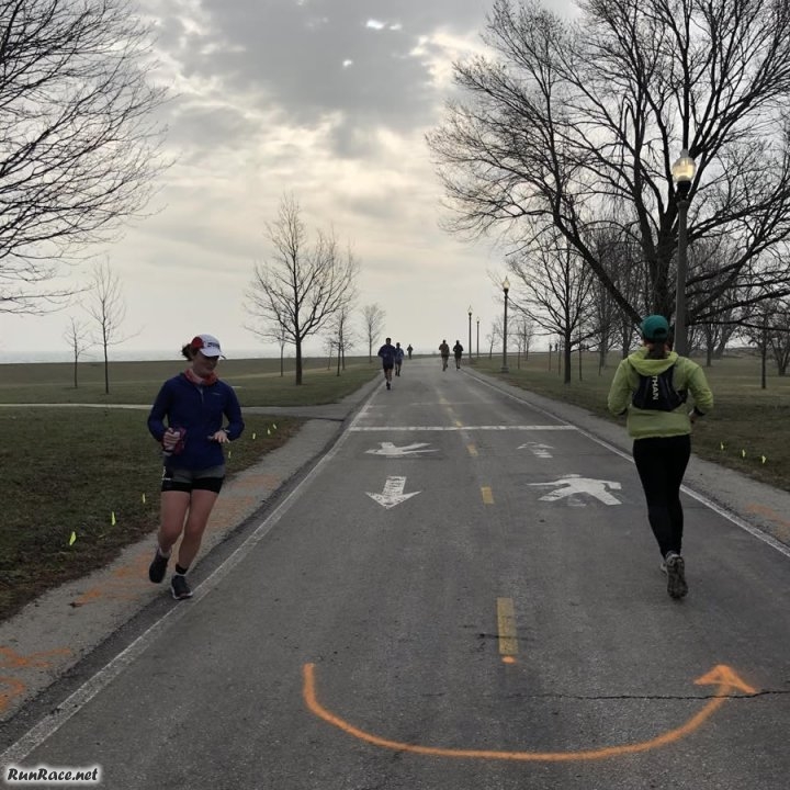 Chicago Lakefront Ultras 50K - photo: Jeff Fleitz
