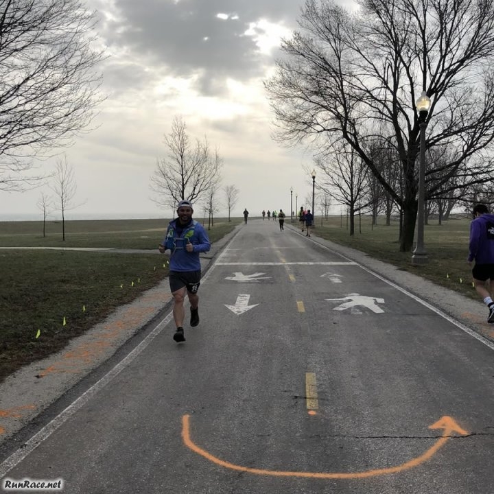 Chicago Lakefront Ultras 50K - photo: Jeff Fleitz