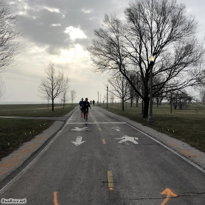 Chicago Lakefront Ultras 50K - photo: Jeff Fleitz