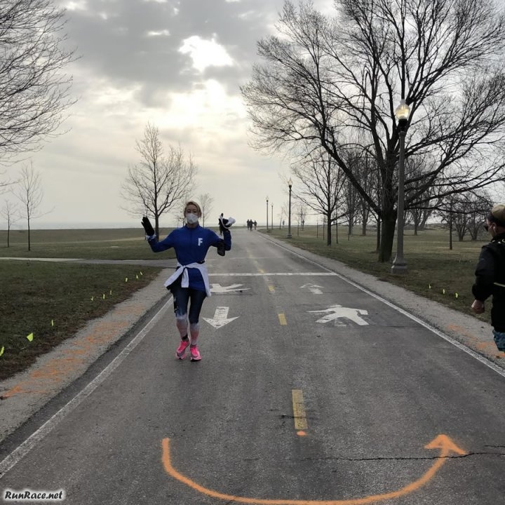 Chicago Lakefront Ultras 50K - photo: Jeff Fleitz