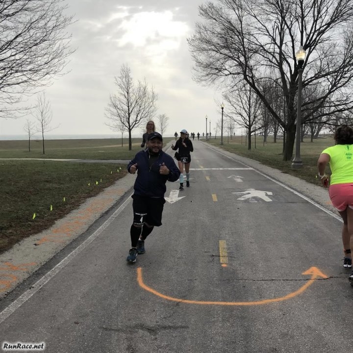 Chicago Lakefront Ultras 50K - photo: Jeff Fleitz