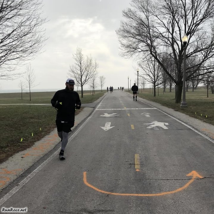 Chicago Lakefront Ultras 50K - photo: Jeff Fleitz