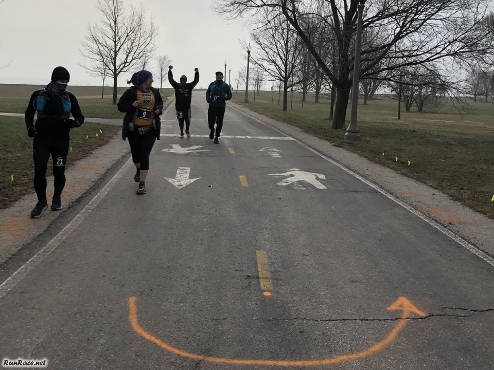 Chicago Lakefront Ultras 50K - photo: Jeff Fleitz