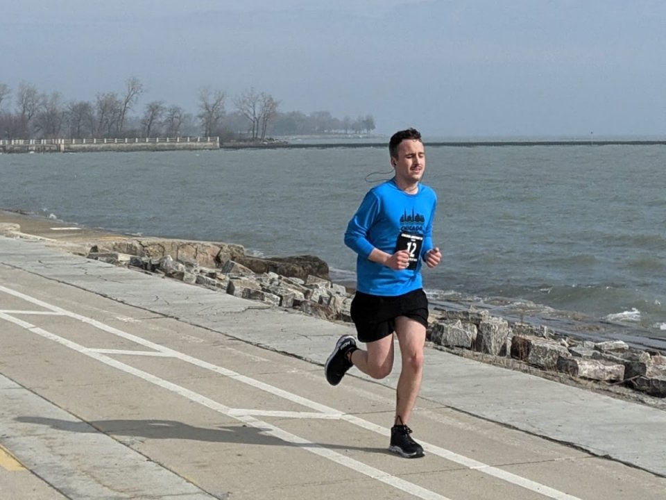 Chicago Lakefront Ultras 50K - photo: Rosalie Shyu