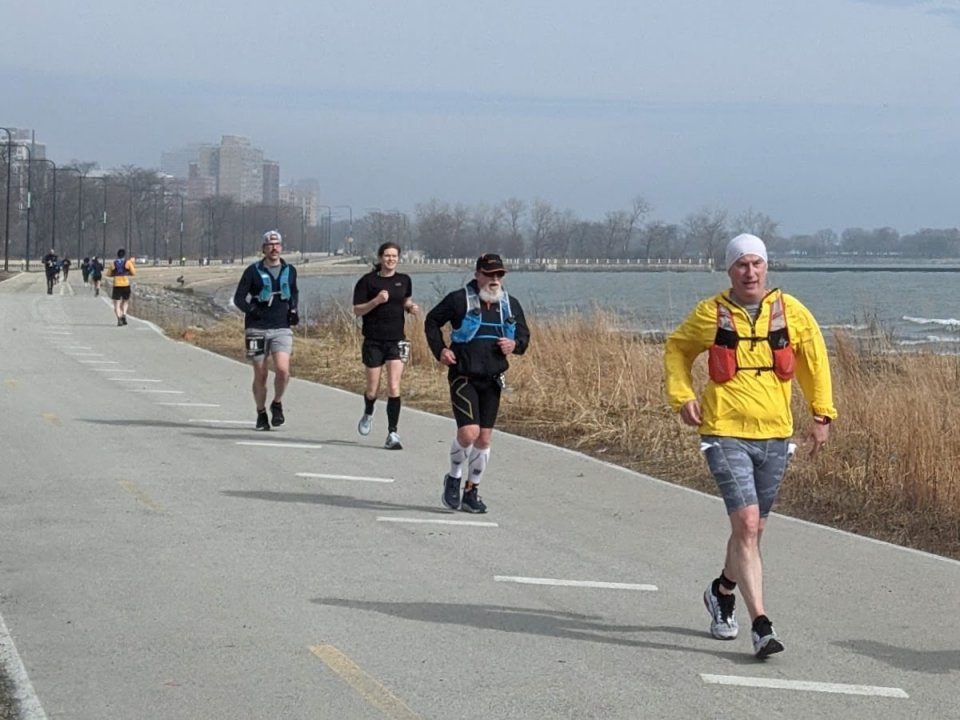 Chicago Lakefront Ultras 50K - photo: Rosalie Shyu