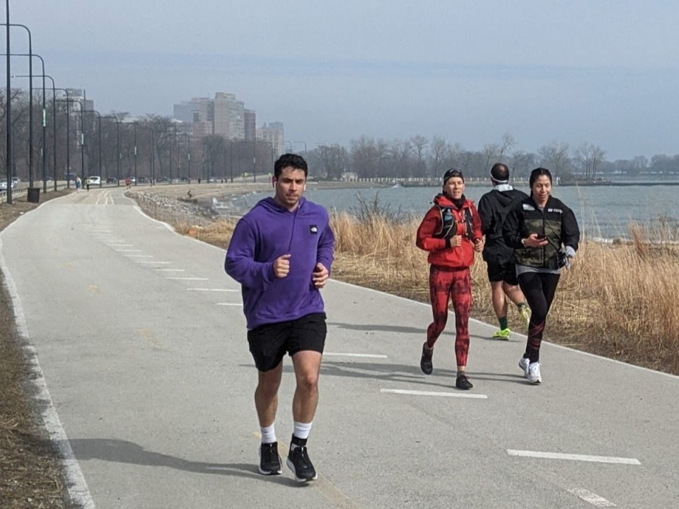 Chicago Lakefront Ultras 50K - photo: Rosalie Shyu