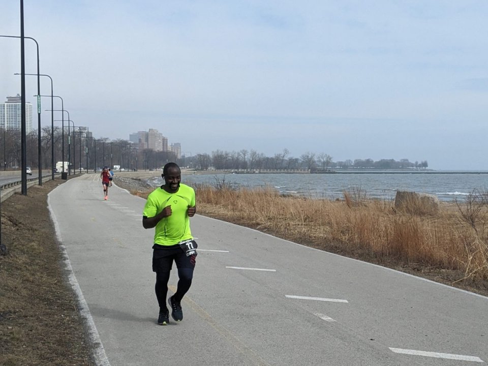 Chicago Lakefront Ultras 50K - photo: Rosalie Shyu