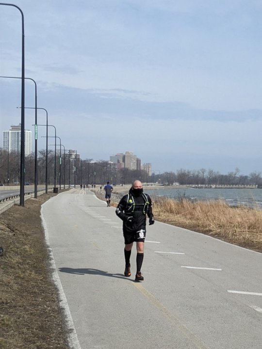 Chicago Lakefront Ultras 50K - photo: Rosalie Shyu