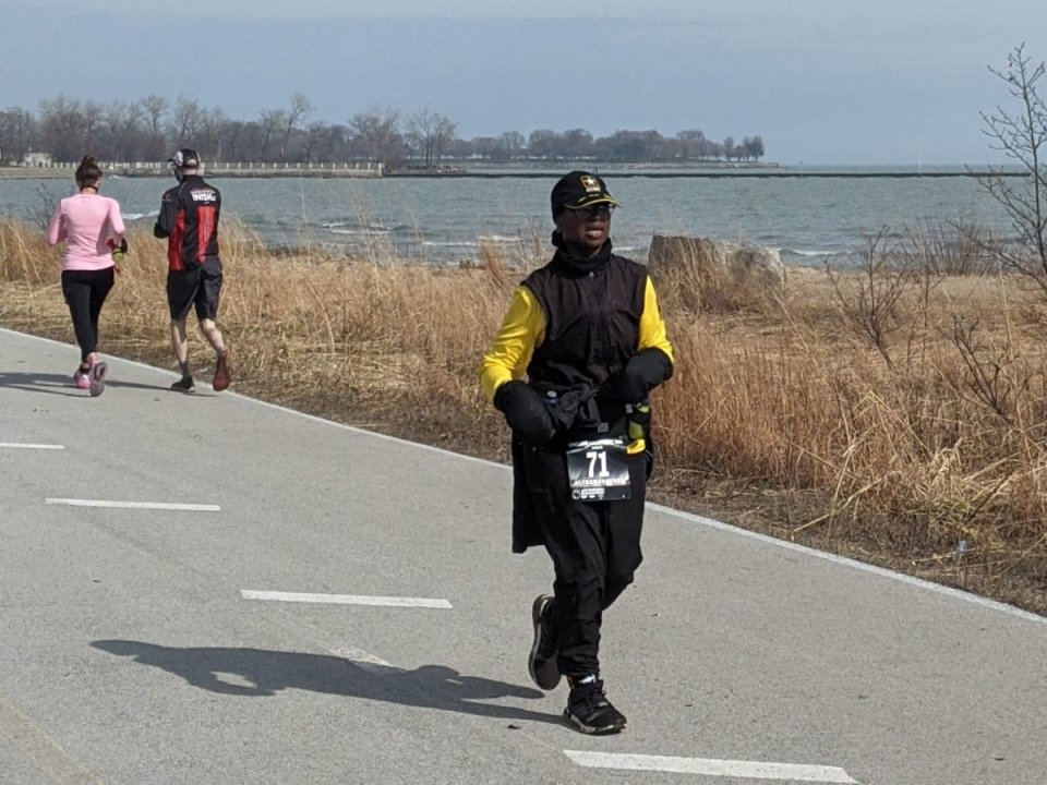 Chicago Lakefront Ultras 50K - photo: Rosalie Shyu