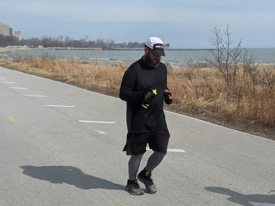 Chicago Lakefront Ultras 50K - photo: Rosalie Shyu