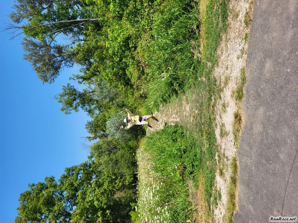 Action on the Trails of Terra Sans Pave