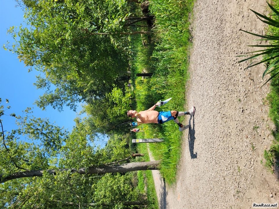 Action on the Trails of Terra Sans Pave