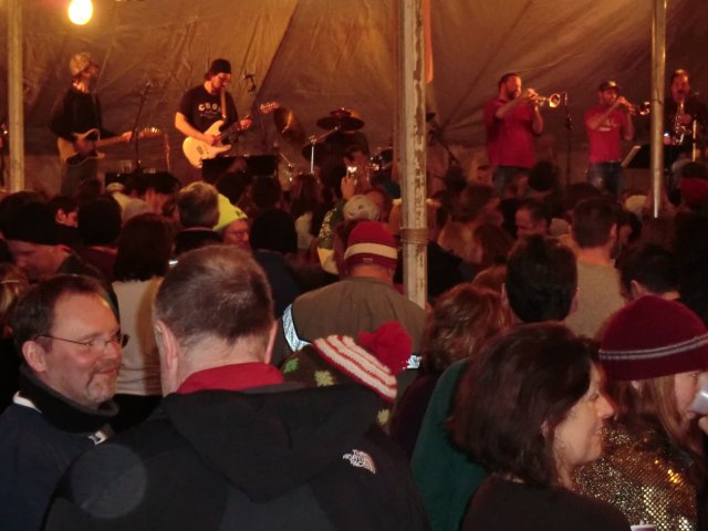 Saturday February 19, 2011 : Post-race Tent Party