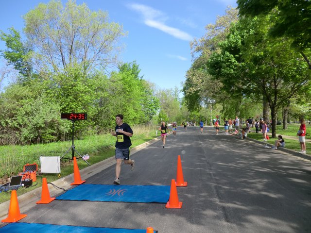 "Hoof it for Haiti - 5K Main Event" : Sunday May 22, 2011
